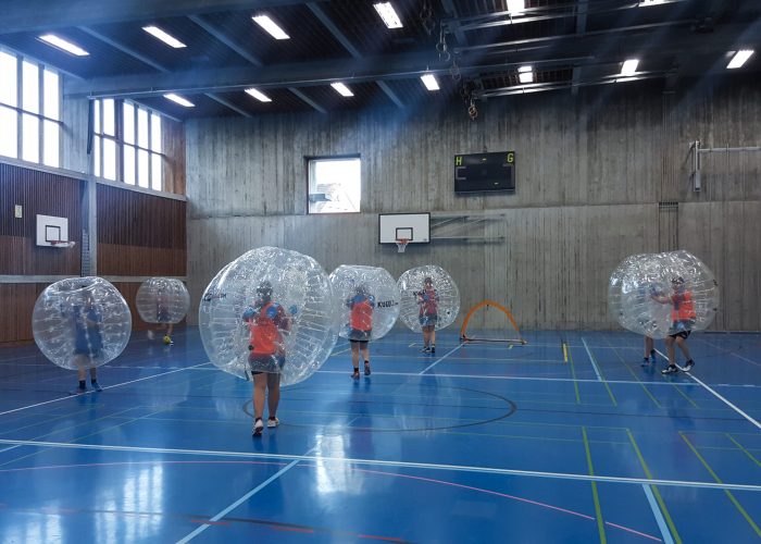 Polterabend mit Bubble Soccer in einer Halle